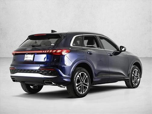 2025 Audi Q5 2.0T quattro Premium