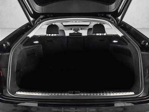 Mythos Black Metallic 2023 Audi Q8 55 Premium Plus