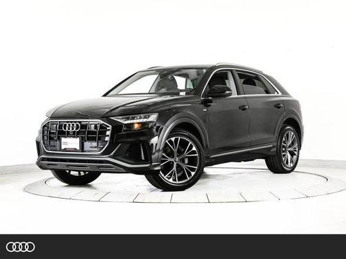 Mythos Black Metallic 2023 Audi Q8 55 Premium Plus