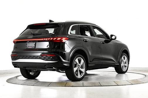 2025 Audi Q5 2.0T quattro Premium