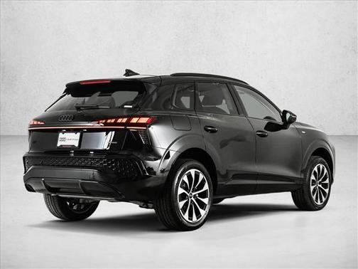 Mythos Black Metallic 2026 Audi Q3 S line
