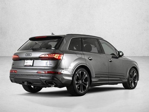 Samurai Gray Metallic 2026 Audi Q7 PLUS