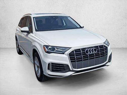 2022 Audi Q7 55 Premium