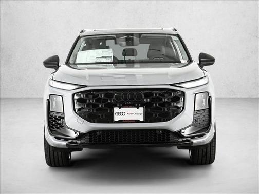 Arrow Gray Pearl 2026 Audi Q3 S line