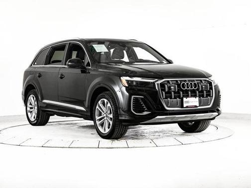 2025 Audi Q7 55 Premium Plus