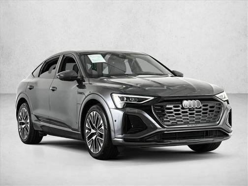 2024 Audi Q8 e-tron S line Premium