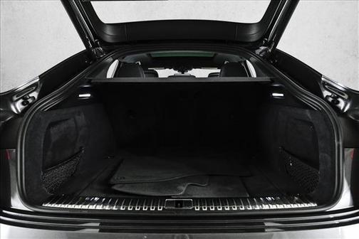 2024 Audi Q8 e-tron S line Premium