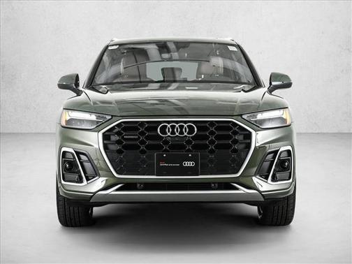 2025 Audi Q5 45 S line quattro Premium