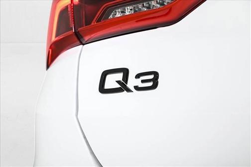 2025 Audi Q3 45 S line Premium