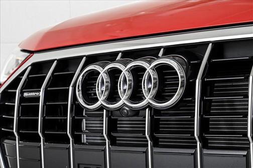 2025 Audi Q3 45 S line Premium