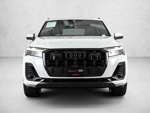 2025 Audi Q7 55 Premium Plus