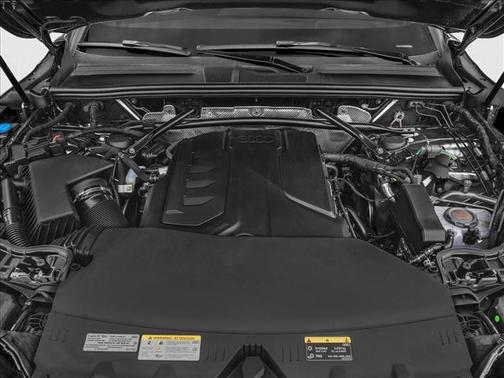 Mythos Black Metallic 2026 Audi Q5 PLUS