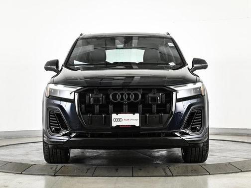 Blue Metallic 2026 Audi Q7 PLUS