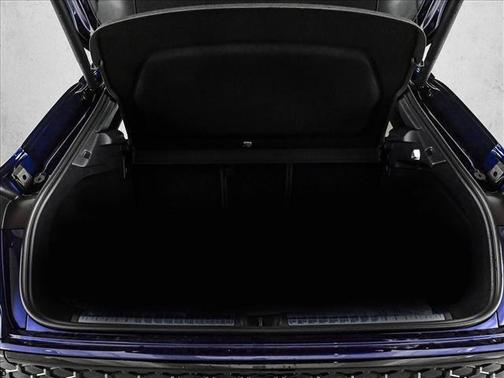 Navarra Blue Metallic 2026 Audi Q3 S line