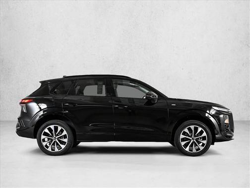 Mythos Black Metallic 2026 Audi Q3 S line