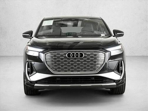 Mythos Black Metallic 2025 Audi Q4 e-tron 55 quattro Premium