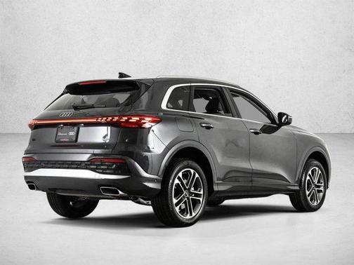 Tambora Gray Metallic 2025 Audi Q5 2.0T quattro Premium