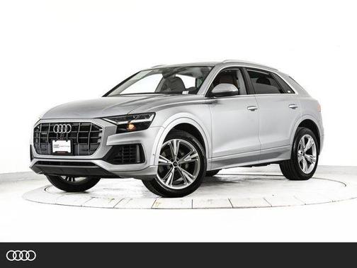 Florett Silver Metallic 2022 Audi Q8 Premium