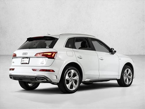 Glacier White Metallic 2023 Audi Q5 45 S line Premium Plus