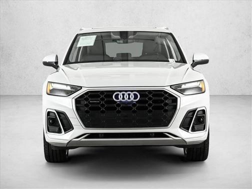 Glacier White Metallic 2023 Audi Q5 45 S line Premium Plus