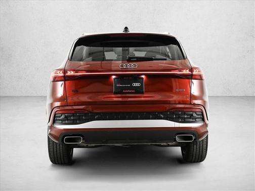 Grenadier Red Metallic 2025 Audi Q5 2.0T quattro Premium