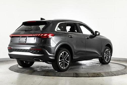 2025 Audi Q5 2.0T quattro Premium