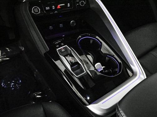 2025 Audi Q5 2.0T quattro Premium