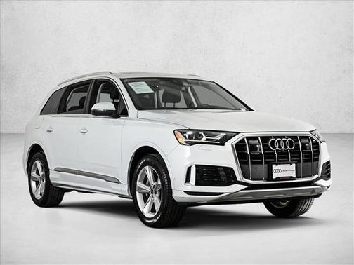 2023 Audi Q7 45 Premium
