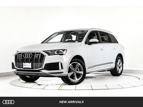 2023 Audi Q7 45 Premium
