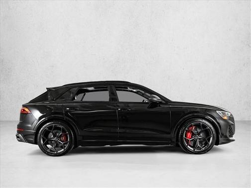 2026 Audi RS Q8 performance