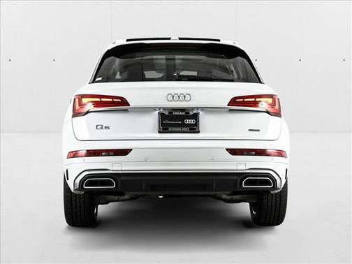 2023 Audi Q5 45 S line quattro Premium