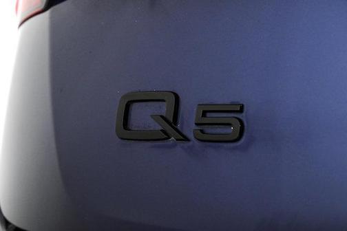 2025 Audi Q5 45 S line quattro Premium