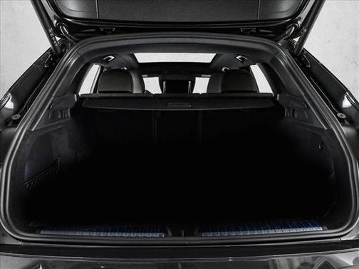 Tambora Flame 2026 Audi Q5 PLUS
