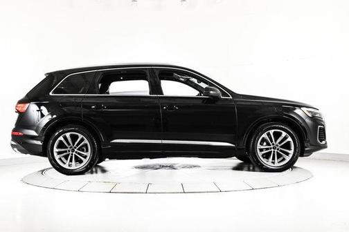 2026 Audi Q7 PLUS
