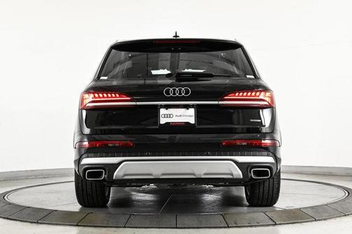 2026 Audi Q7 PLUS