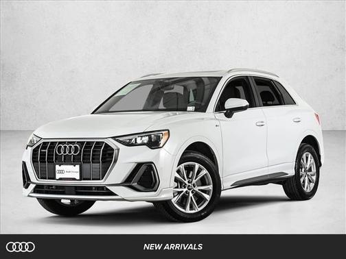 2022 Audi Q3 45 S line Premium