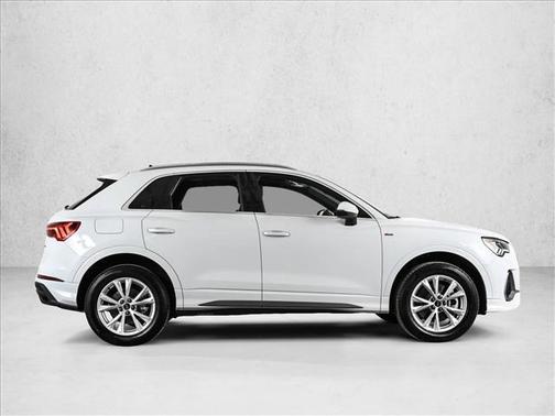 2025 Audi Q3 45 S line Premium