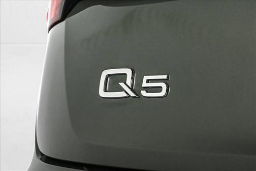 2023 Audi Q5 45 S line quattro Premium
