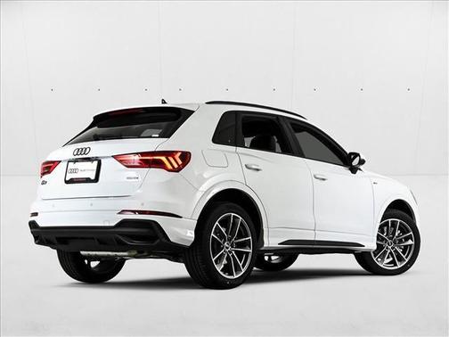 2025 Audi Q3 45 S line Premium