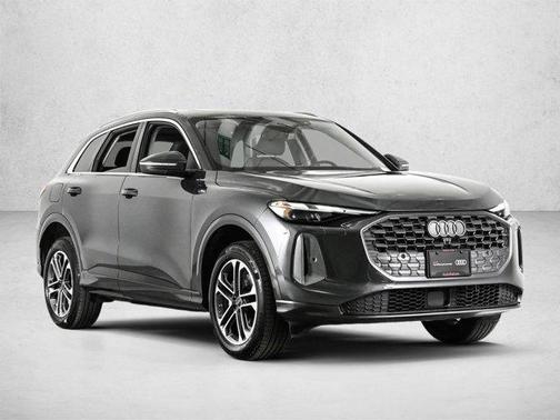 Tambora Gray Metallic 2025 Audi Q5 2.0T quattro Premium