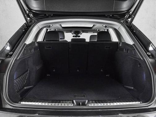 Tambora Gray Metallic 2025 Audi Q5 2.0T quattro Premium