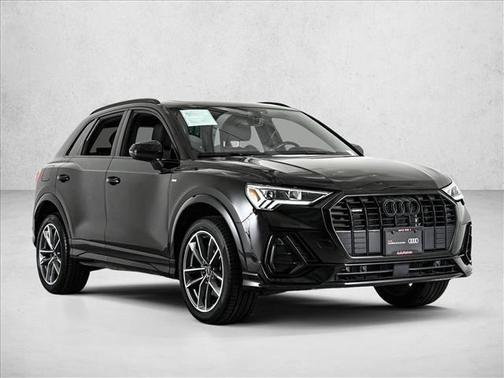 2023 Audi Q3 45 S line Premium