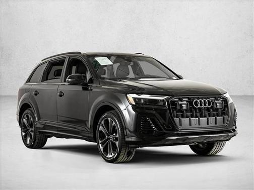 2025 Audi Q7 55 Premium Plus