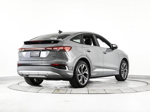 Pebble Gray 2025 Audi Q4 e-tron 55 quattro Premium