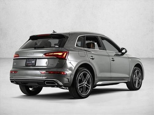 2025 Audi Q5 55 S line quattro Premium