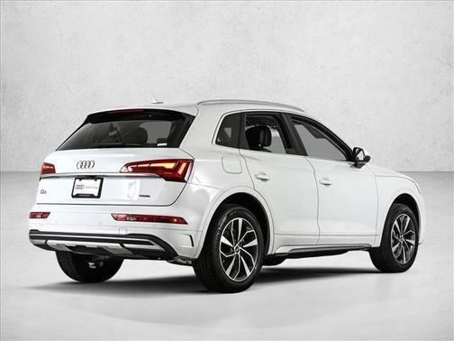 Glacier White Metallic 2021 Audi Q5 40 Premium Plus