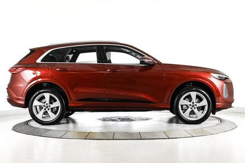 2025 Audi Q5 2.0T quattro Premium