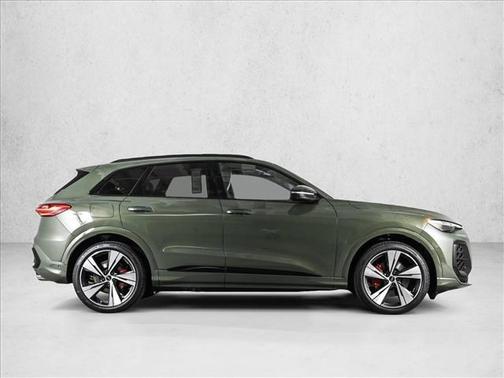 Green Metallic 2026 Audi SQ5 3.0T Prestige