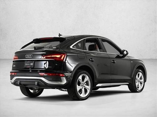 Mythos Black Metallic 2025 Audi Q5 45 S line quattro Premium