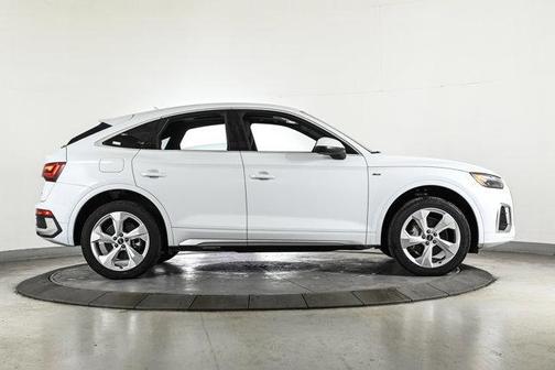 2024 Audi Q5 45 S line quattro Premium